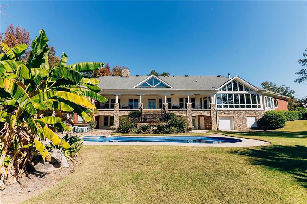 135 Lake Ridge Drive