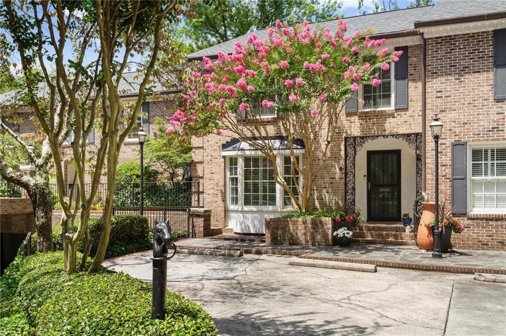 Ardmore Square - Residential