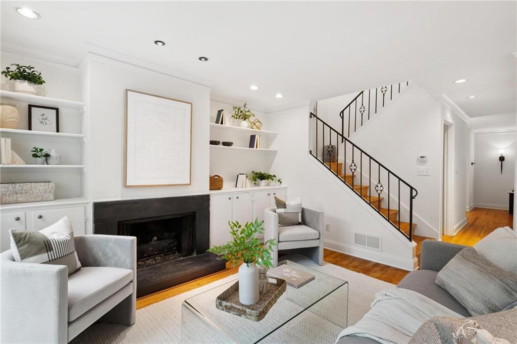 Ardmore Square - Residential