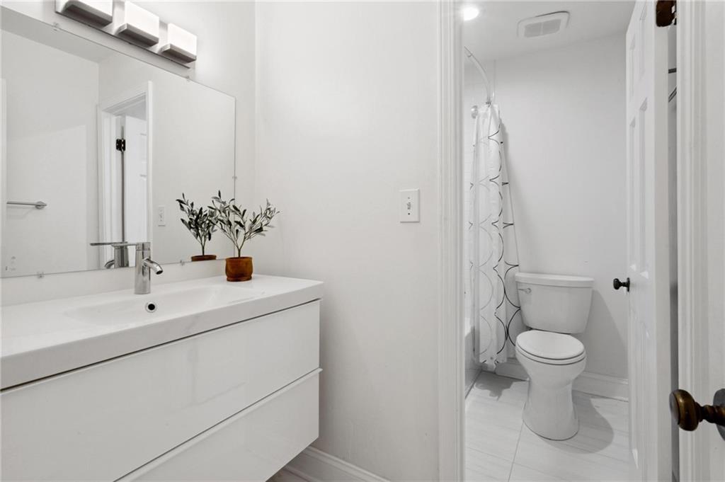 Ardmore Square - Residential