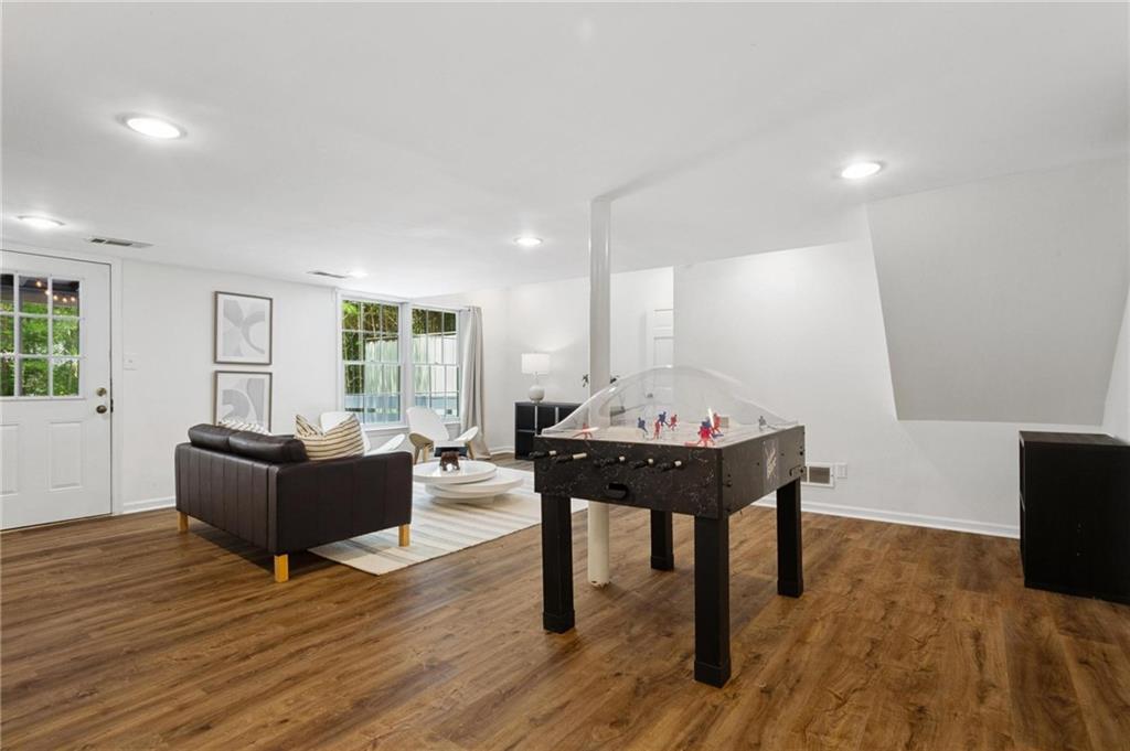 Ardmore Square - Residential