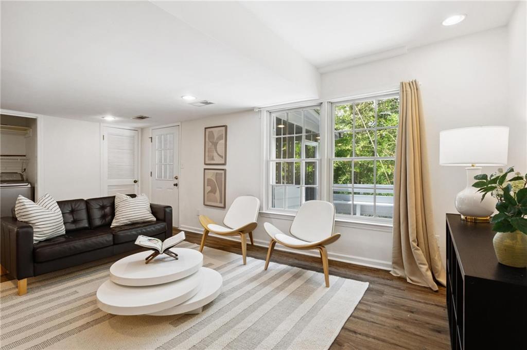 Ardmore Square - Residential