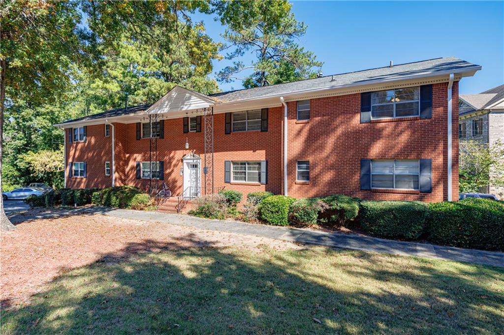 3660 Peachtree Road NE 2H