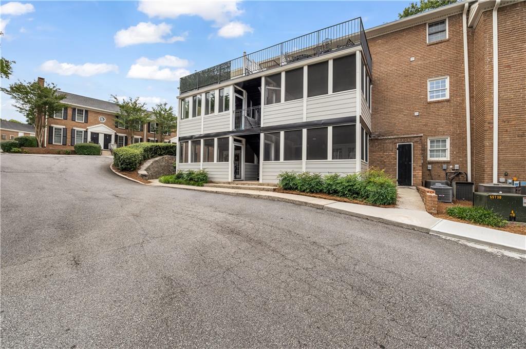 1101 Collier Road NW U1