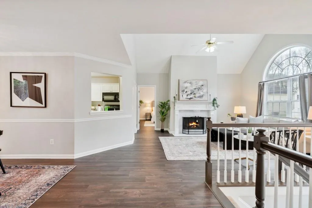 Marietta, Georgia 30008, United States, 4 Bedrooms Bedrooms, ,3 BathroomsBathrooms,Residential,Pending,251806