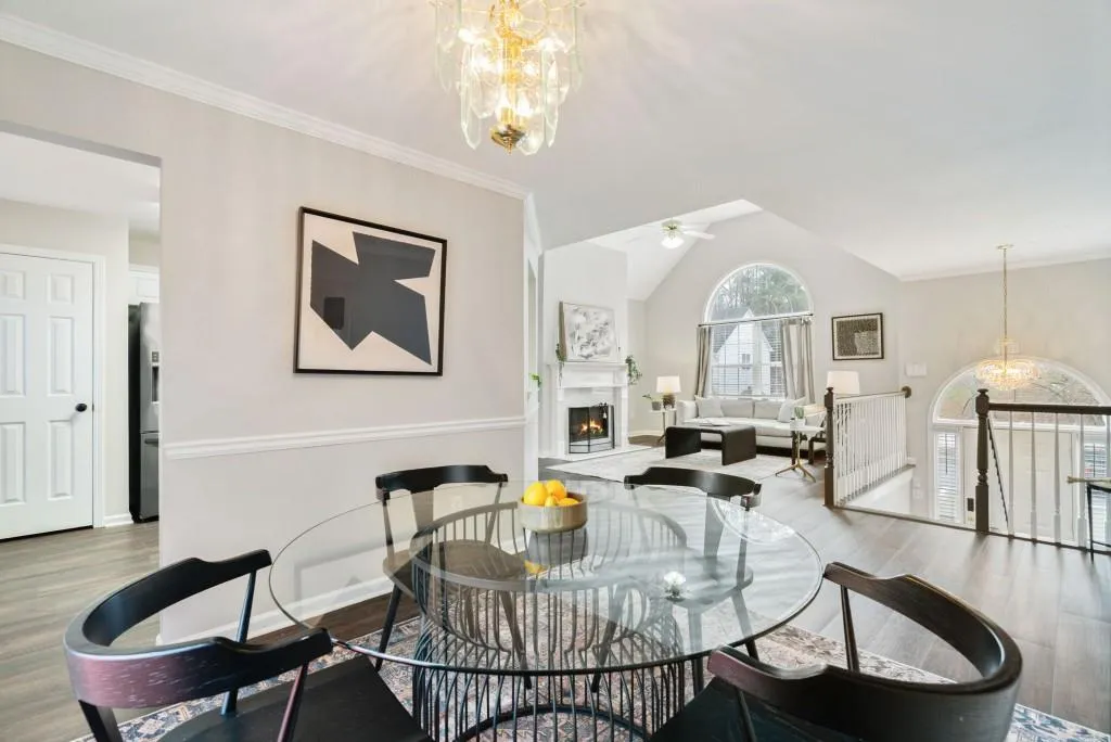 Marietta, Georgia 30008, United States, 4 Bedrooms Bedrooms, ,3 BathroomsBathrooms,Residential,Pending,251806