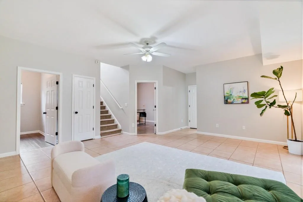 Marietta, Georgia 30008, United States, 4 Bedrooms Bedrooms, ,3 BathroomsBathrooms,Residential,Pending,251806