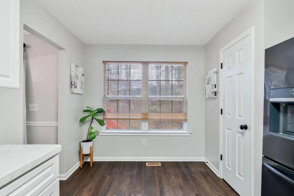 Marietta, Georgia 30008, United States, 4 Bedrooms Bedrooms, ,3 BathroomsBathrooms,Residential,Pending,251806