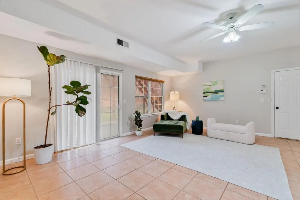 Marietta, Georgia 30008, United States, 4 Bedrooms Bedrooms, ,3 BathroomsBathrooms,Residential,Pending,251806