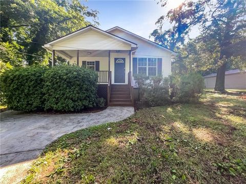 A home in Fairburn