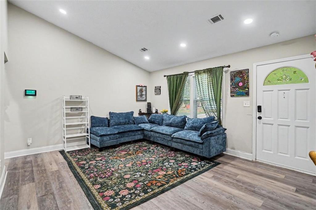 166 Kipling Way