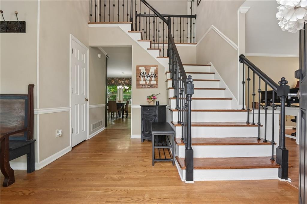 1010 Fairwood Lane NW
