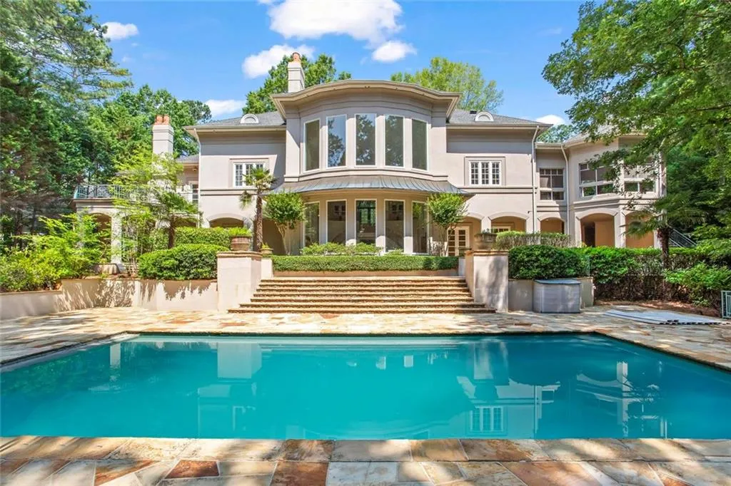 Johns Creek, Georgia 30022, United States, 5 Bedrooms Bedrooms, ,6 BathroomsBathrooms,Residential,Active,194320