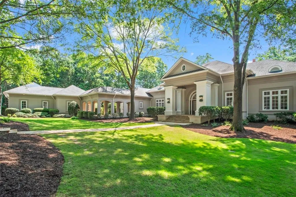 Johns Creek, Georgia 30022, United States, 5 Bedrooms Bedrooms, ,6 BathroomsBathrooms,Residential,Active,194320