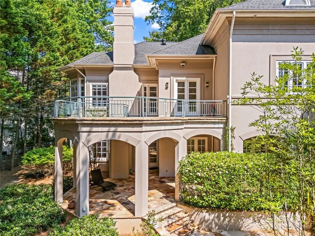 Johns Creek, Georgia 30022, United States, 5 Bedrooms Bedrooms, ,6 BathroomsBathrooms,Residential,Active,194320