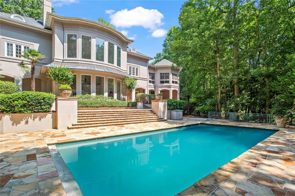 Johns Creek, Georgia 30022, United States, 5 Bedrooms Bedrooms, ,6 BathroomsBathrooms,Residential,Active,194320