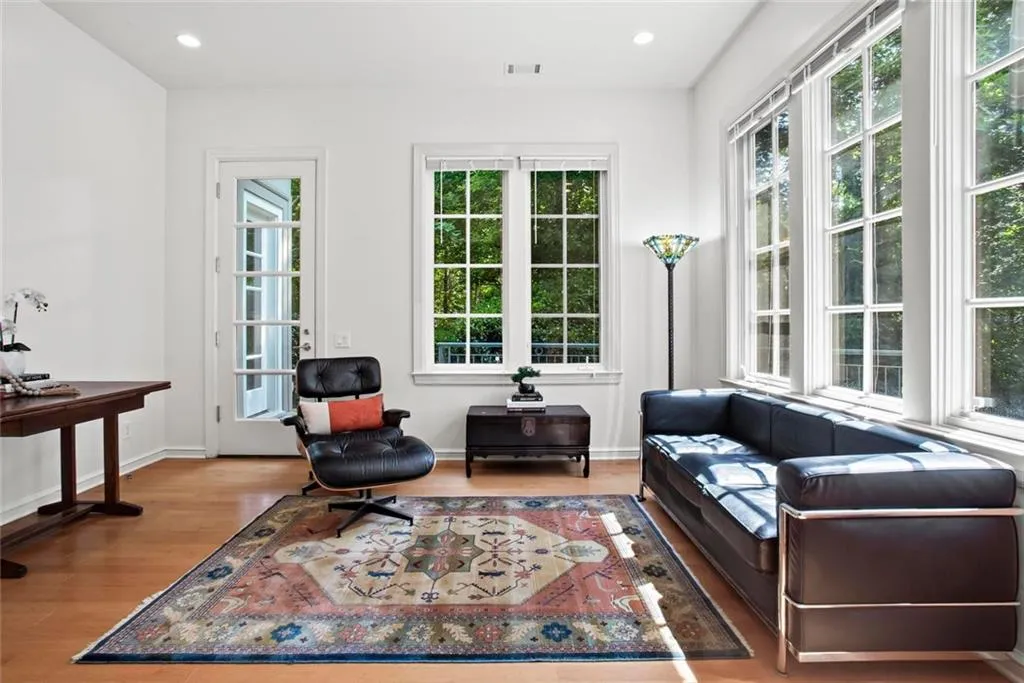 Johns Creek, Georgia 30022, United States, 5 Bedrooms Bedrooms, ,6 BathroomsBathrooms,Residential,Active,194320