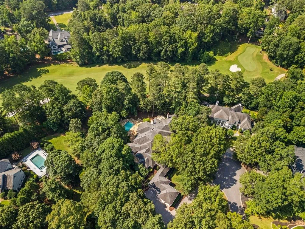 Johns Creek, Georgia 30022, United States, 5 Bedrooms Bedrooms, ,6 BathroomsBathrooms,Residential,Active,194320