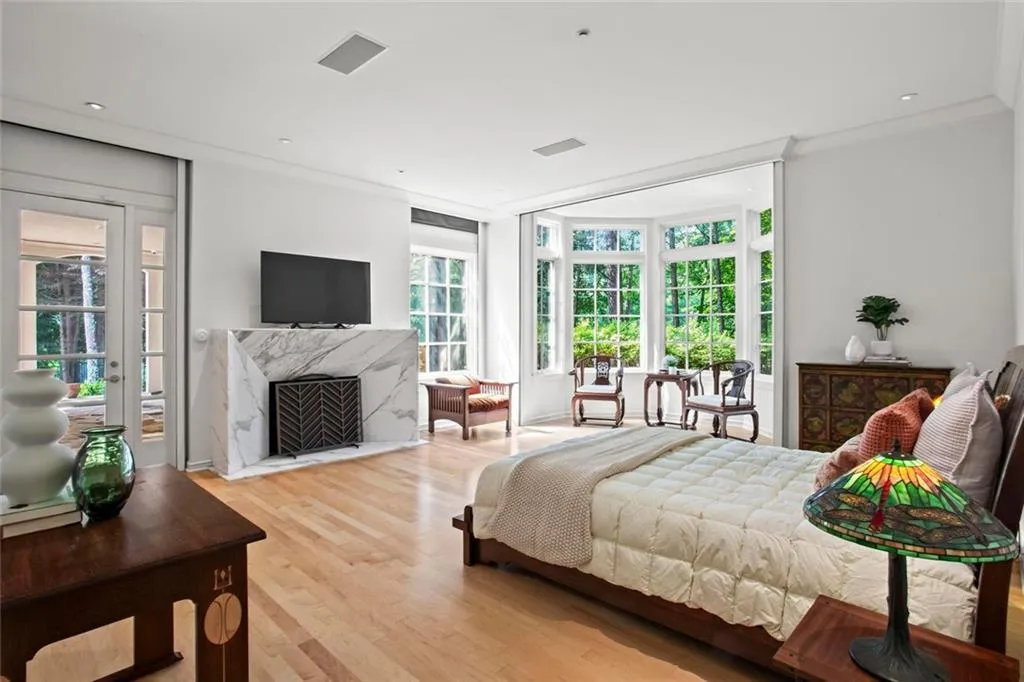 Johns Creek, Georgia 30022, United States, 5 Bedrooms Bedrooms, ,6 BathroomsBathrooms,Residential,Active,194320