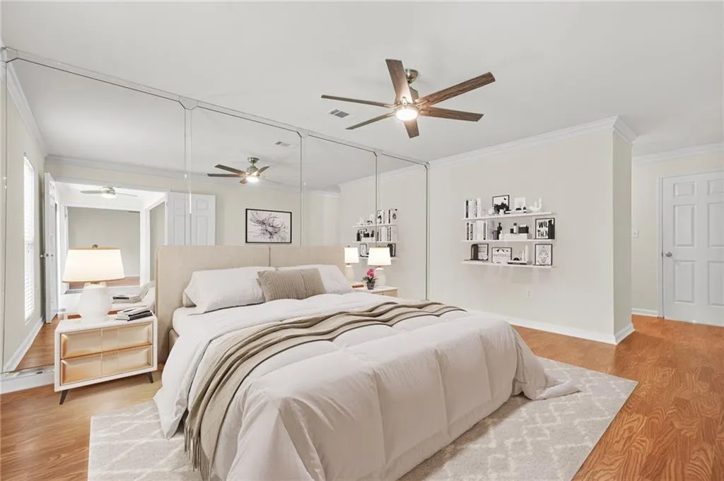 Atlanta, Georgia 30324, United States, 2 Bedrooms Bedrooms, ,2 BathroomsBathrooms,Residential,Active,195140