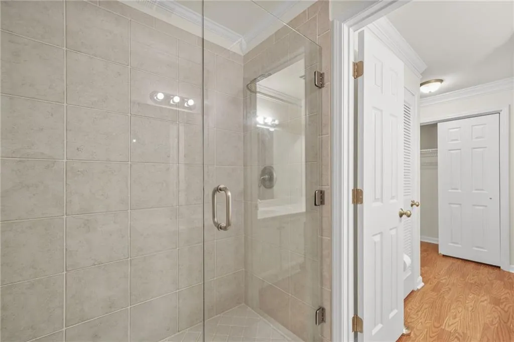 Atlanta, Georgia 30324, United States, 2 Bedrooms Bedrooms, ,2 BathroomsBathrooms,Residential,Active,195140