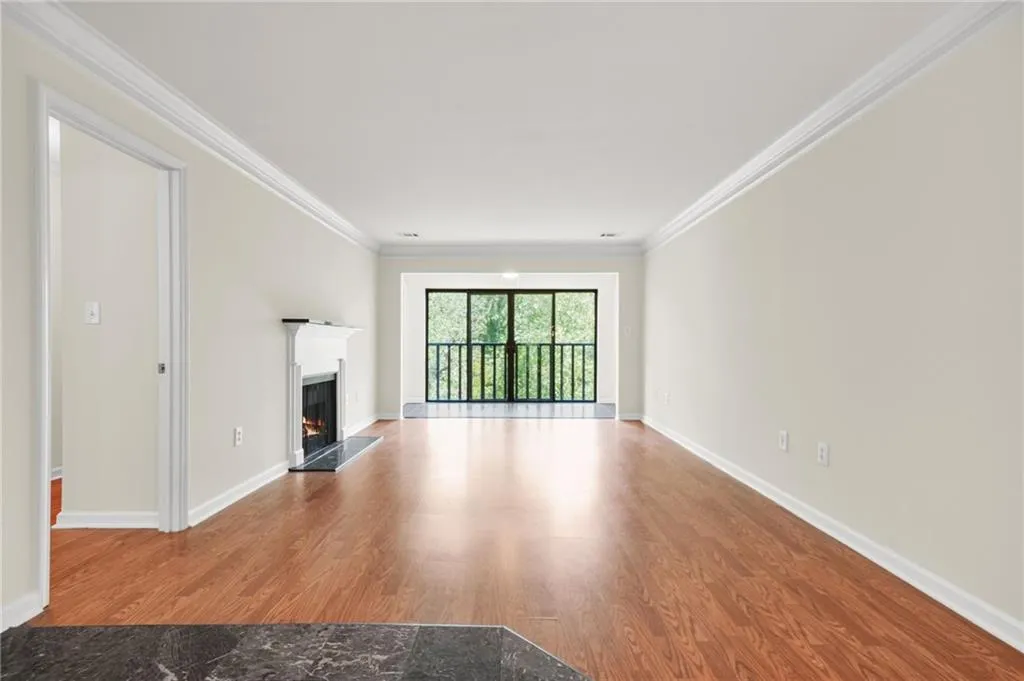 Atlanta, Georgia 30324, United States, 2 Bedrooms Bedrooms, ,2 BathroomsBathrooms,Residential,Active,195140