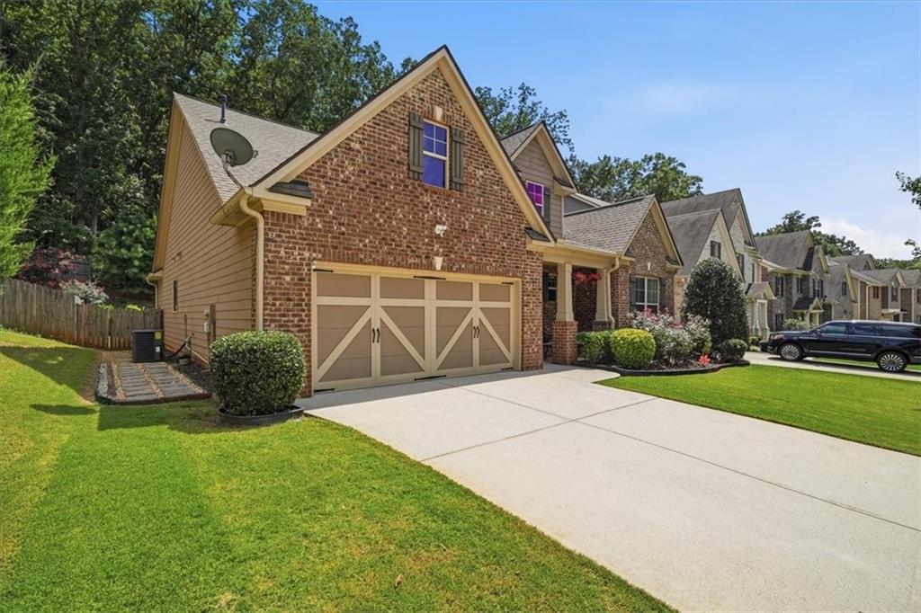 2449 Beauchamp Court