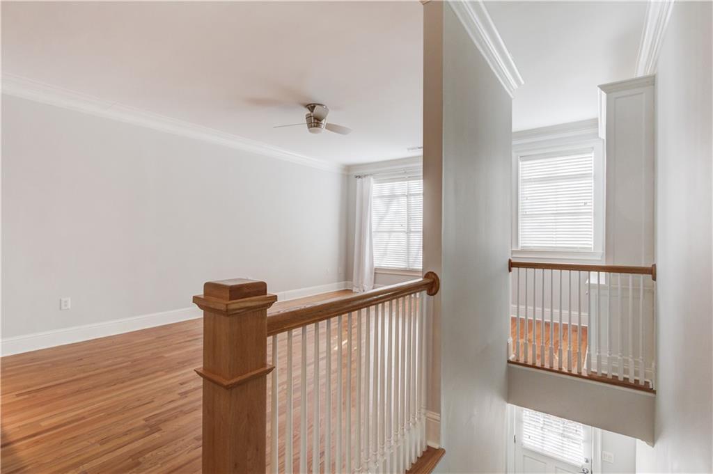 5590 Glenridge Park 1206