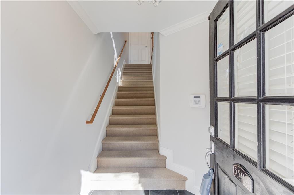 5590 Glenridge Park 1206