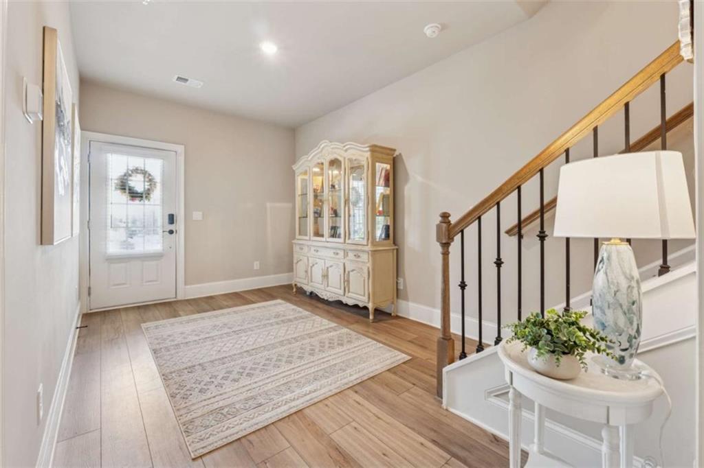 1104 Knoxboro Lane