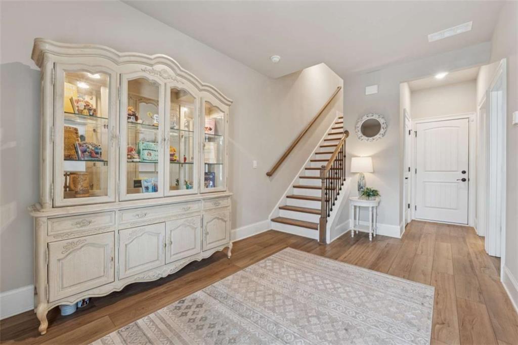 1104 Knoxboro Lane