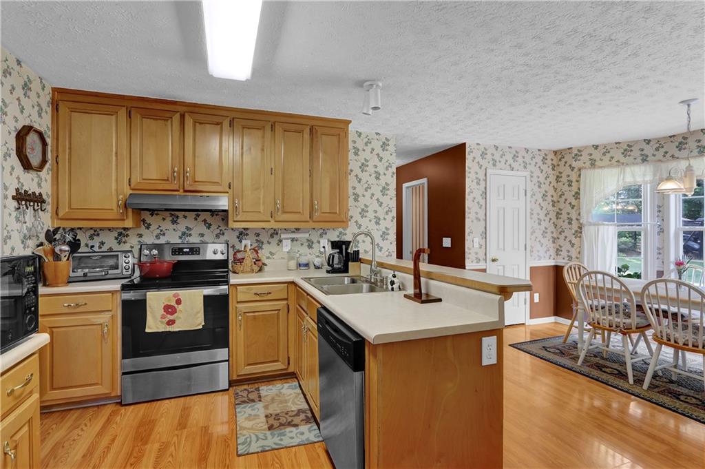 962 Cove Lake Court