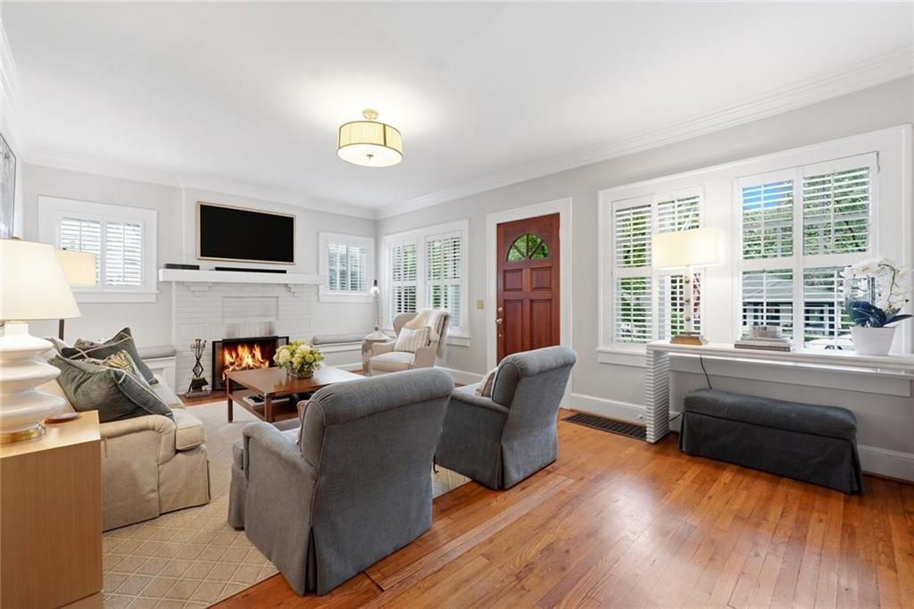2132 Fairhaven Circle NE