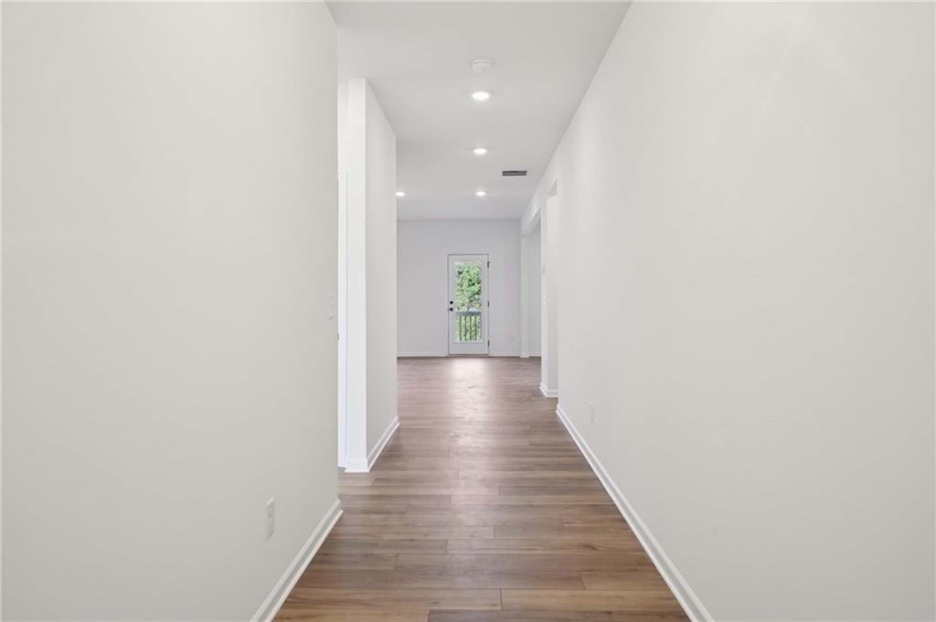 688 Calvet Way, Cumming, Georgia image 5