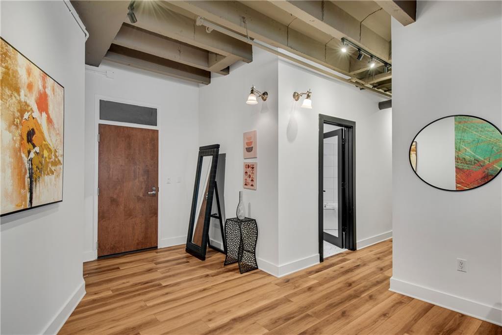 805 Peachtree Street NE 306