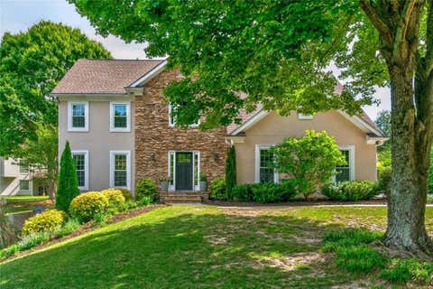 Homes For Sale - 720 Paddock Court<br/> Alpharetta, GA 30009