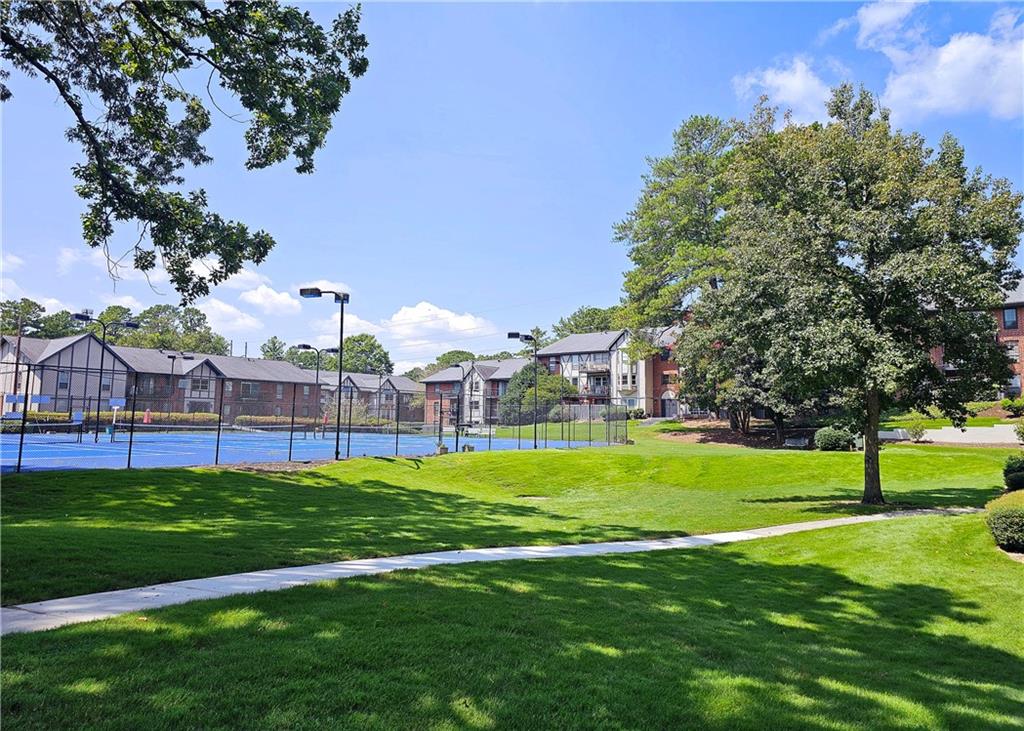 6851 Roswell Road NE H-31