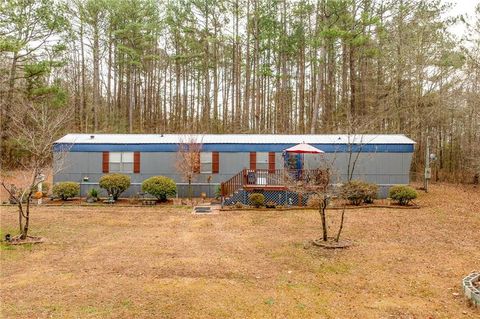 Homes For Sale - 224 Hebron Road<br/> Commerce, GA 30530