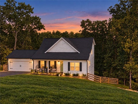 Homes For Sale - 430 Silas Road<br/> Dahlonega, GA 30533