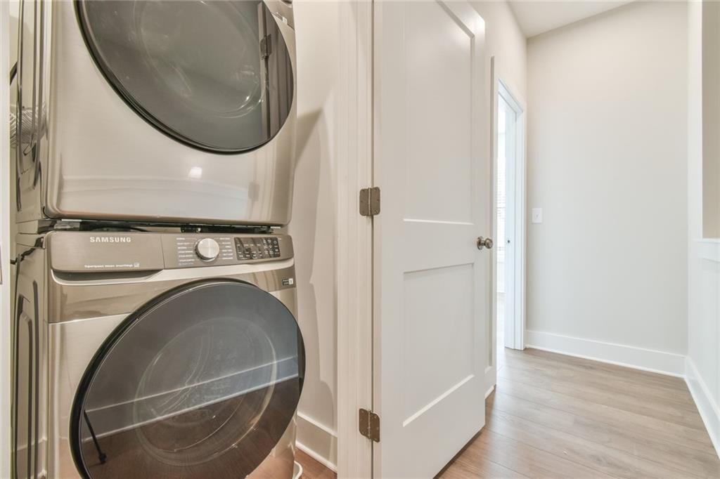 Firefly - Residential Lease