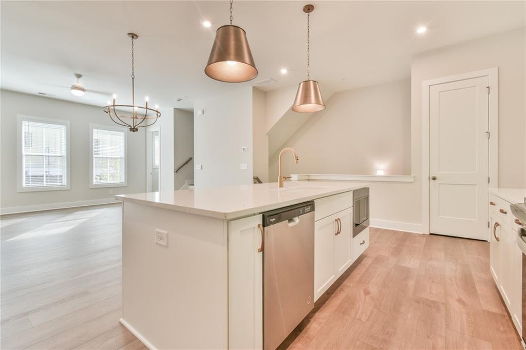 Firefly - Residential Lease