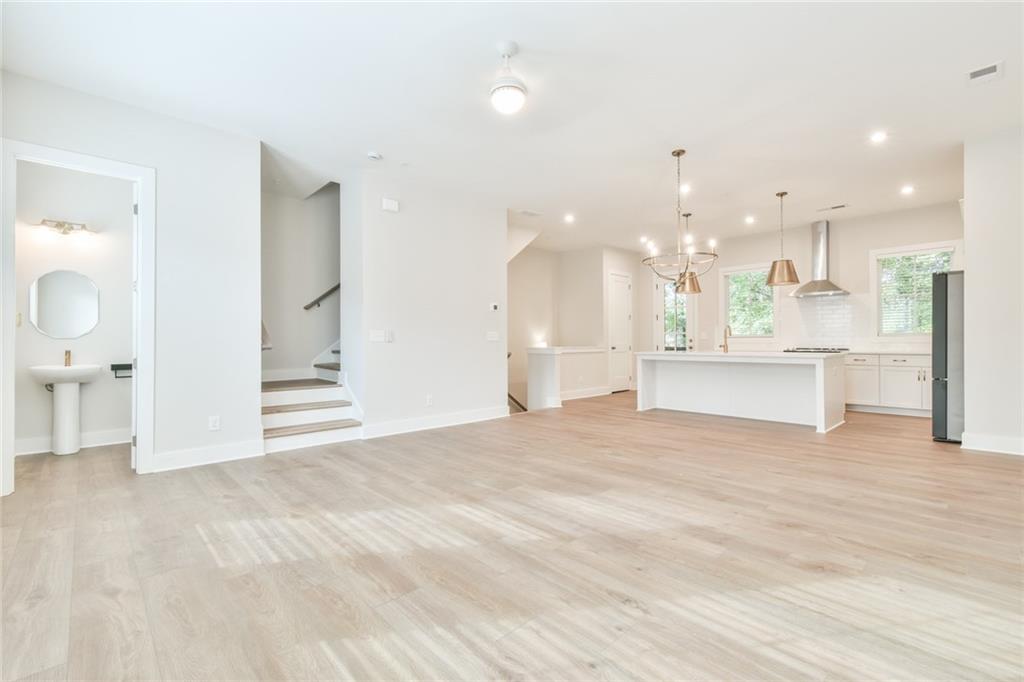 Firefly - Residential Lease