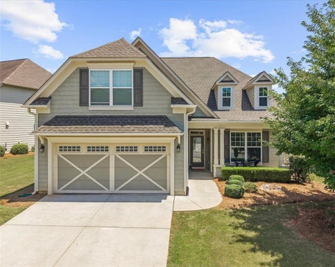 Homes For Sale - 3739 Golden Leaf Point<br/> Gainesville, GA 30504