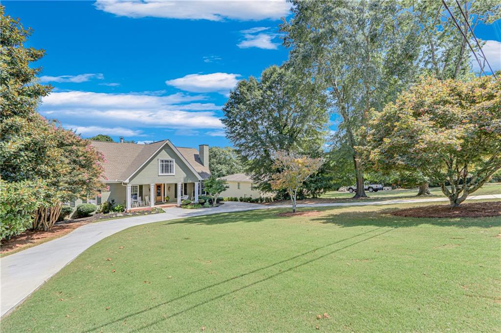 1616 Blue Ridge Drive NE