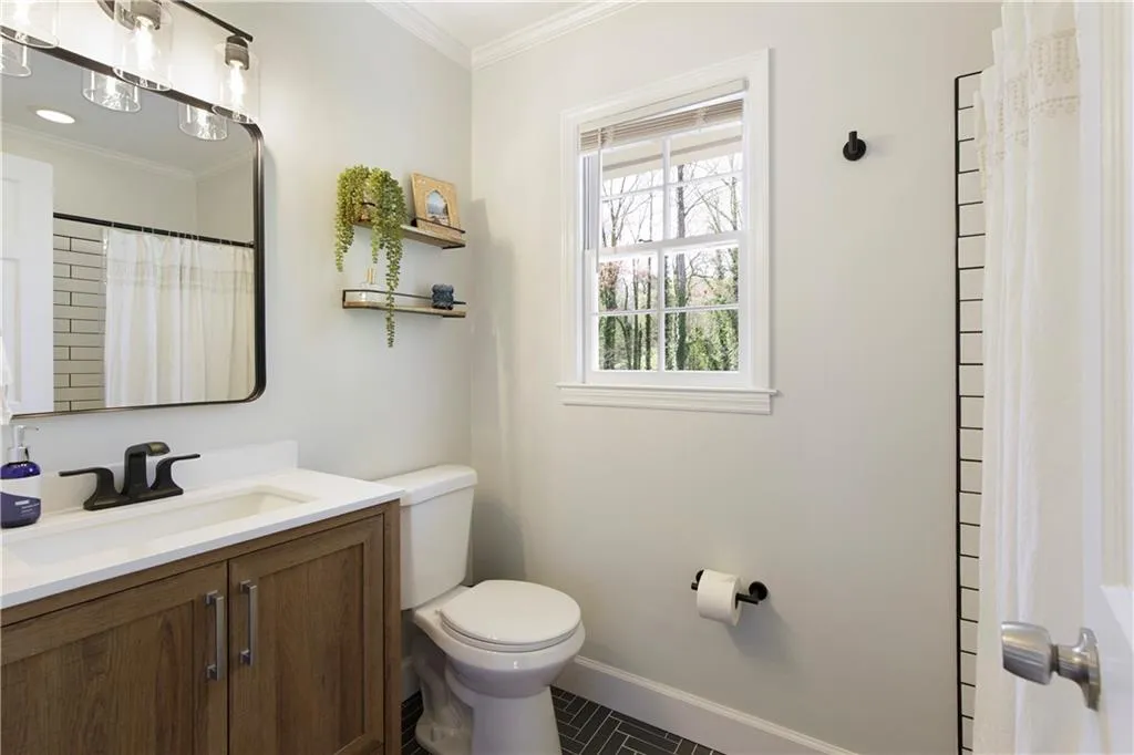 Gainesville, Georgia 30506, United States, 4 Bedrooms Bedrooms, ,4 BathroomsBathrooms,Residential,Coming Soon,88855