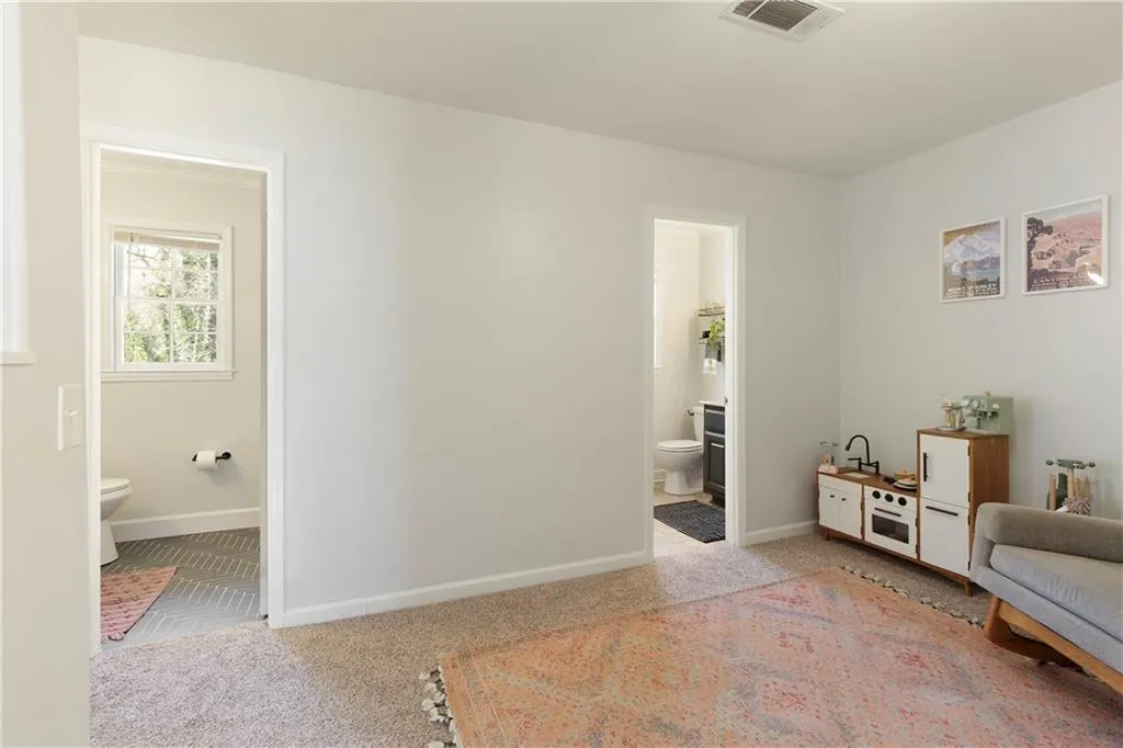 Gainesville, Georgia 30506, United States, 4 Bedrooms Bedrooms, ,4 BathroomsBathrooms,Residential,Coming Soon,88855