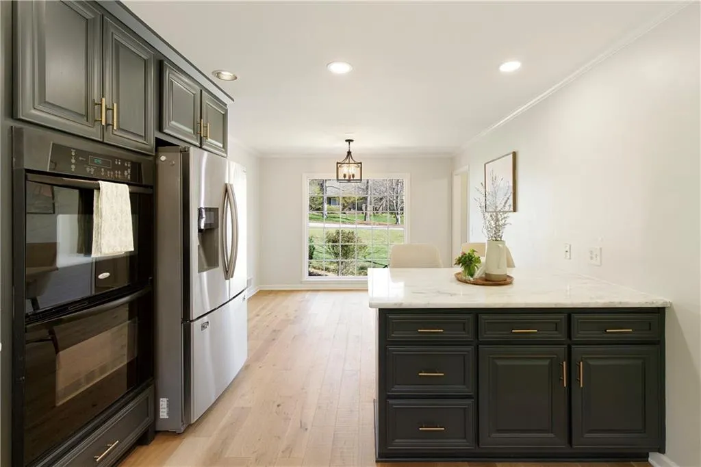 Gainesville, Georgia 30506, United States, 4 Bedrooms Bedrooms, ,4 BathroomsBathrooms,Residential,Coming Soon,88855