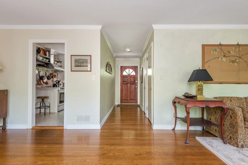 1850 Winchester Trail, Brookhaven, Georgia image 6