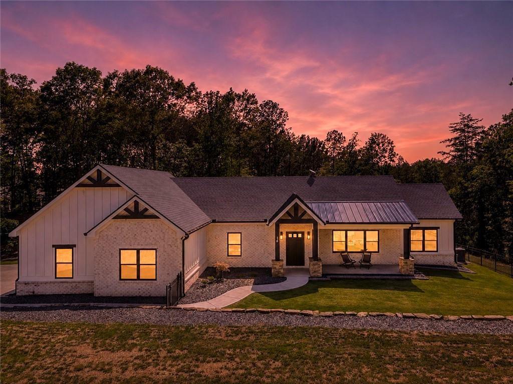 16 Mountain Creek Trail NE