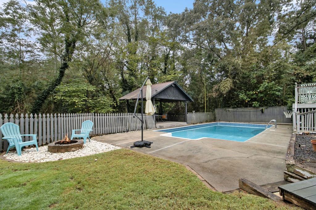 1187 Silver Hill Road